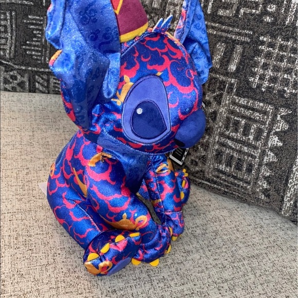 Disney limited edition stitch crashes aladdin - Picture 4 of 6